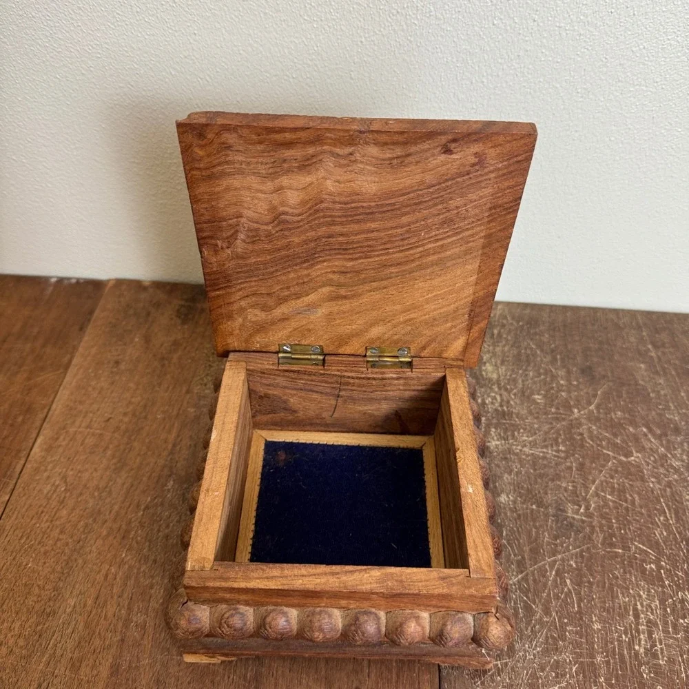 Vintage‎ Solid Wood Carved Jewelry Trinket Box Made in India